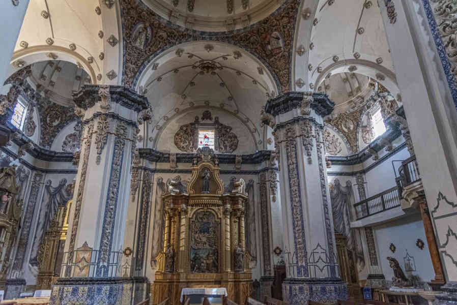 Zaragoza - Belchite 60 - santuario Nuestra Señora del Pueyo.jpg